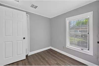 141 N Dobson Street, Burleson, TX 76028 - Photo 21