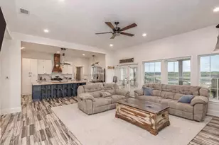 4886 County Rd 1037, Celeste, TX 75426 - Photo 11