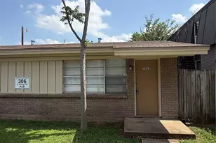 306 E Mitchell St, Arlington, TX 76010 - Photo 1