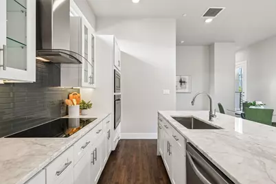 5914 Lindell Avenue #200, Dallas, TX 75206 - Photo 15