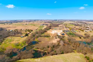 2303 Pilgrim Ln, Lorena, TX 76655 - Photo 39