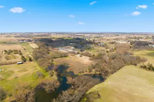 2303 Pilgrim Ln, Lorena, TX 76655 - Photo 37