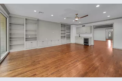 2825 Lake Air Drive, Waco, TX 76710 - Photo 9