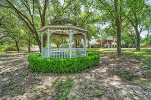 2825 Lake Air Dr, Waco, TX 76710 - Photo 33