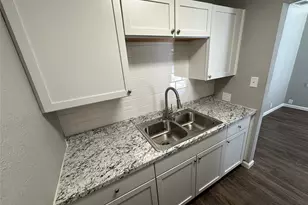 907 S Mesquite St, Arlington, TX 76010 - Photo 7