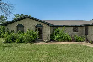 195 Amy Joy Dr, China Spring, TX 76633 - Photo 3