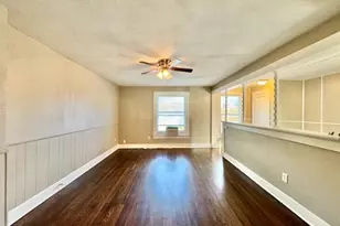 5738 Worth St, Dallas, TX 75214 - Photo 3