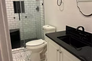 903 W 8th St, Bonham, TX 75418 - Photo 5