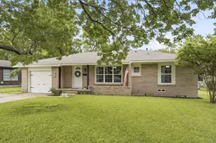 1413 N Wharton St, Sherman, TX 75092 - Photo 3