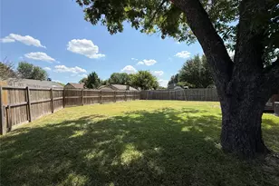 1434 Lavendale Ln, Garland, TX 75040 - Photo 17