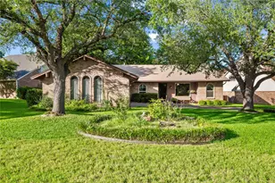 903 Middle Run, Duncanville, TX 75137 - Photo 1
