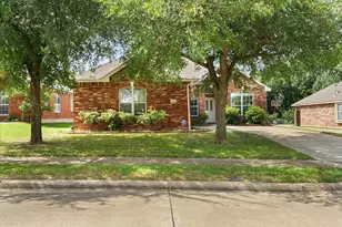 1120 Shady Brook Dr, Allen, TX 75002 - Photo 3