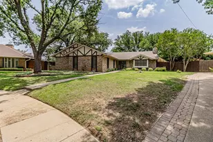 2604 Twinpost Ct, Irving, TX 75062 - Photo 3