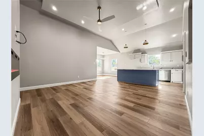 2212 Polk Street, Greenville, TX 75401 - Photo 3