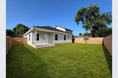 2212 Polk Street, Greenville, TX 75401 - Photo 17
