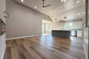2212 Polk St, Greenville, TX 75401 - Photo 9