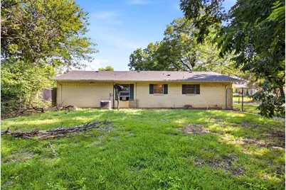912 Sycamore Street, Commerce, TX 75428 - Photo 23