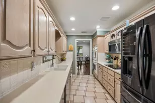 2814 Greenbrook Dr, Arlington, TX 76016 - Photo 5