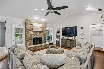 2814 Greenbrook Drive, Arlington, TX 76016 - Photo 3