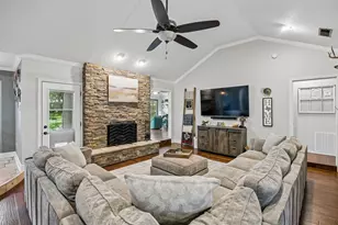 2814 Greenbrook Dr, Arlington, TX 76016 - Photo 3