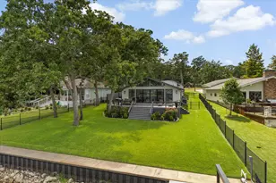 524 Sampan Dr, Tool, TX 75143 - Photo 3