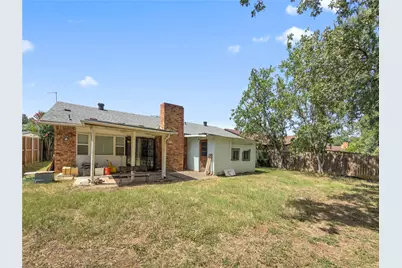 7717 Acapulco Road, Fort Worth, TX 76112 - Photo 27
