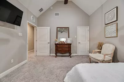 18307 Frankford Lakes Circle, Dallas, TX 75252 - Photo 17