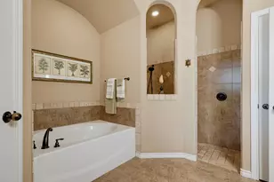 1221 Eagle Lake Dr, Azle, TX 76020 - Photo 17