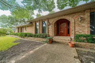 9511 Fallbrook Dr, Dallas, TX 75243 - Photo 3