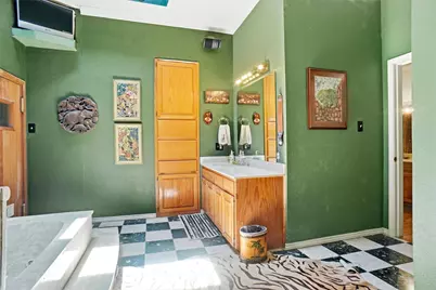 2011 Ridgemont Court, Arlington, TX 76012 - Photo 29