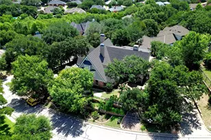 2011 Ridgemont Ct, Arlington, TX 76012 - Photo 3