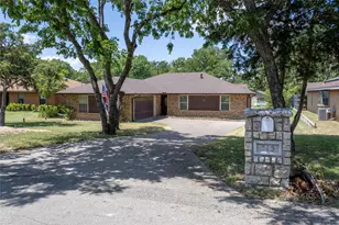 315 Dow Ross Blvd, Duncanville, TX 75116 - Photo 1