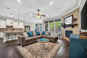 13611 Cobblestone Dr, Farmers Branch, TX 75244 - Photo 1