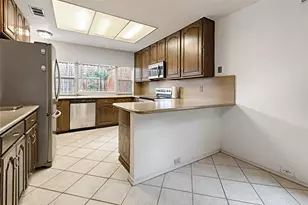 14900 Le Grande Dr, Addison, TX 75001 - Photo 3