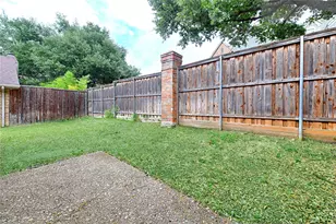 14900 Le Grande Dr, Addison, TX 75001 - Photo 27