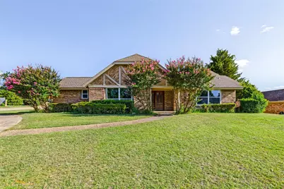 7126 Fernmeadow Circle, Dallas, TX 75248 - Photo 1