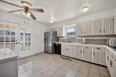 1722 Leicester Street, Garland, TX 75044 - Photo 11