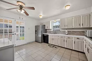 1722 Leicester St, Garland, TX 75044 - Photo 11