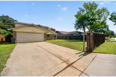 1722 Leicester Street, Garland, TX 75044 - Photo 29