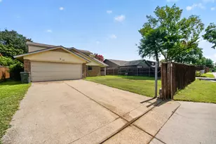 1722 Leicester St, Garland, TX 75044 - Photo 29