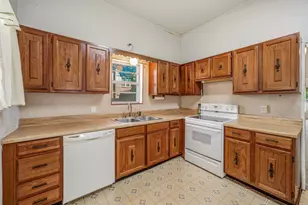 648 N Belknap St, Stephenville, TX 76401 - Photo 9