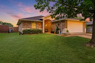 1648 Tampa Bay Dr, Dallas, TX 75217 - Photo 1