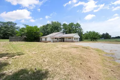 1016 E Commerce Street, Fairfield, TX 75840 - Photo 5