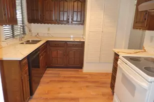 1818 Mission Dr, Garland, TX 75042 - Photo 9