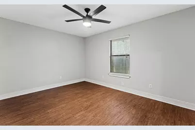 1405 Speight Avenue #5, Waco, TX 76706 - Photo 17