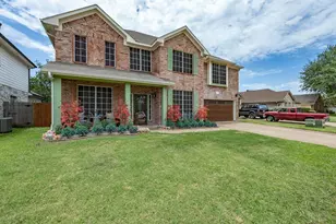 4008 Falcon Ridge Dr, Haltom City, TX 76137 - Photo 1