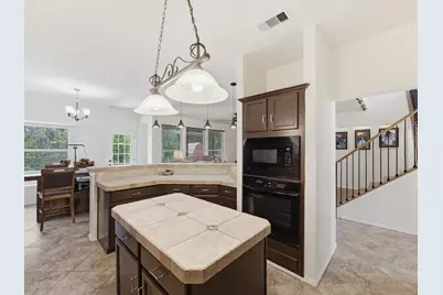 4008 Falcon Ridge Drive, Haltom City, TX 76137 - Photo 11