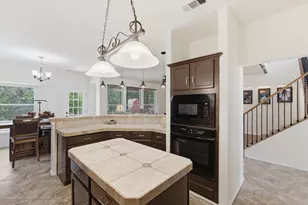 4008 Falcon Ridge Dr, Haltom City, TX 76137 - Photo 11