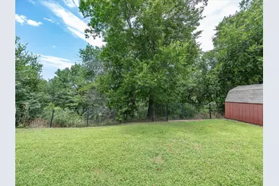 4008 Falcon Ridge Drive, Haltom City, TX 76137 - Photo 33