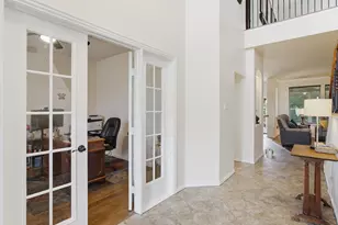 4008 Falcon Ridge Dr, Haltom City, TX 76137 - Photo 7